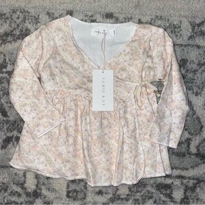 nwt Jamie Kay top
